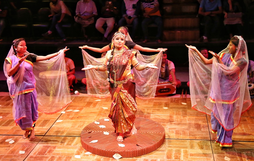 স্বপ্নদলের ‘চিত্রাঙ্গদা’ নাটকের দৃশ্য