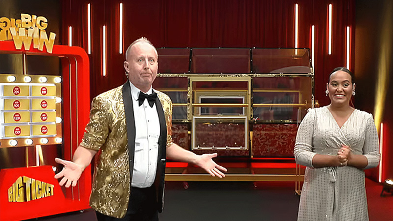 আমিরাতে ৪০ লাখ টাকার স্বর্ণ জিতলেন বাংলাদেশি বিক্রয়কর্মী