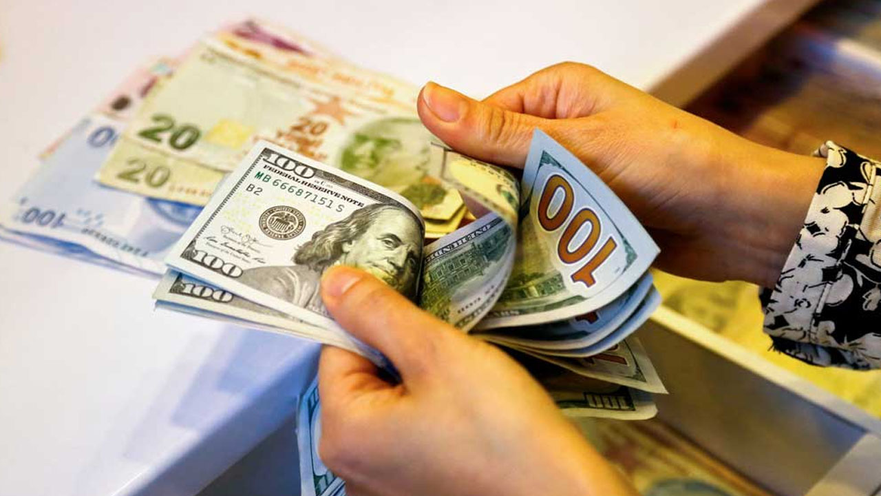 অক্টোবরে দেশে এলো ৩১ হাজার ১৩১ কোটি টাকার বেশি রেমিট্যান্স