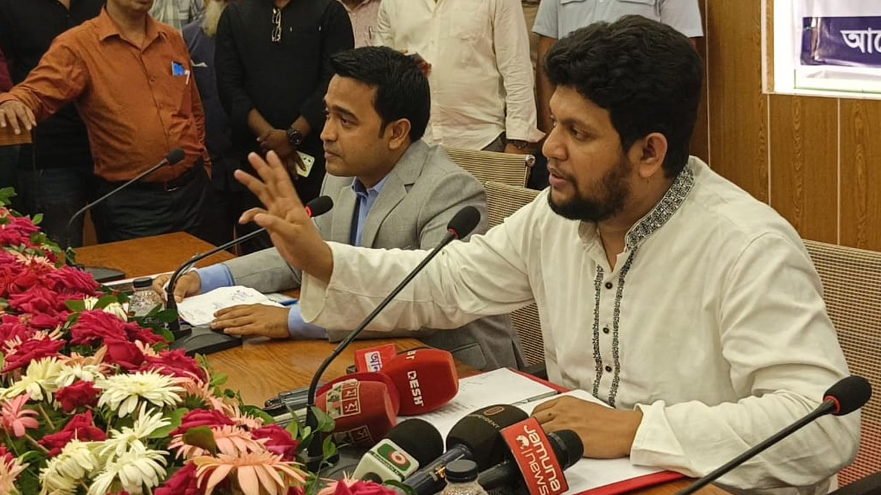 ‎আগামী সাপ্তাহে ফ্যাসিস্ট  খুনি শেখ হাসিনার বিচার হবে 