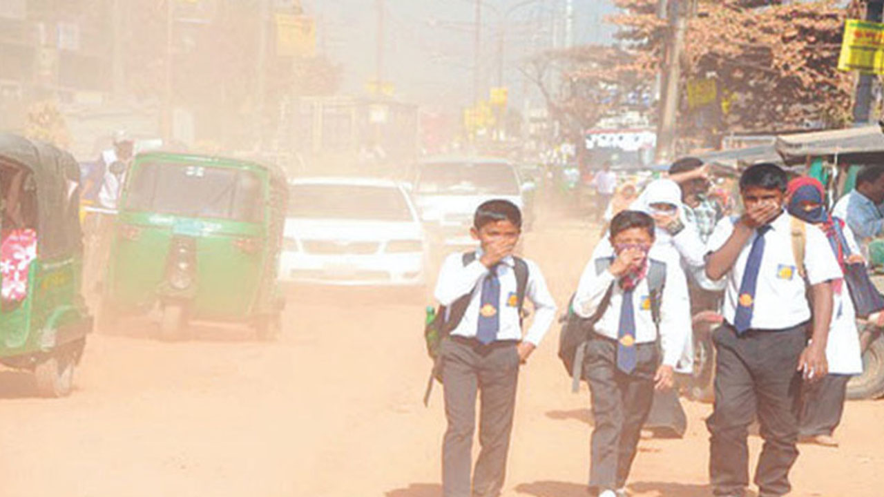 বায়ুদূষণে বিশ্বের শীর্ষ ১৫ নম্বরে ঢাকা