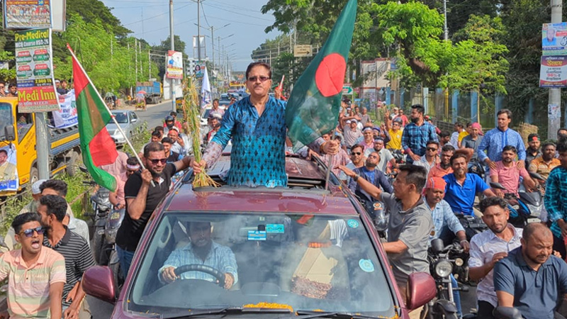 মাগুরায় বিএনপি প্রার্থী মনোয়ার হোসেন খানকে জমকালো অভ্যর্থনা