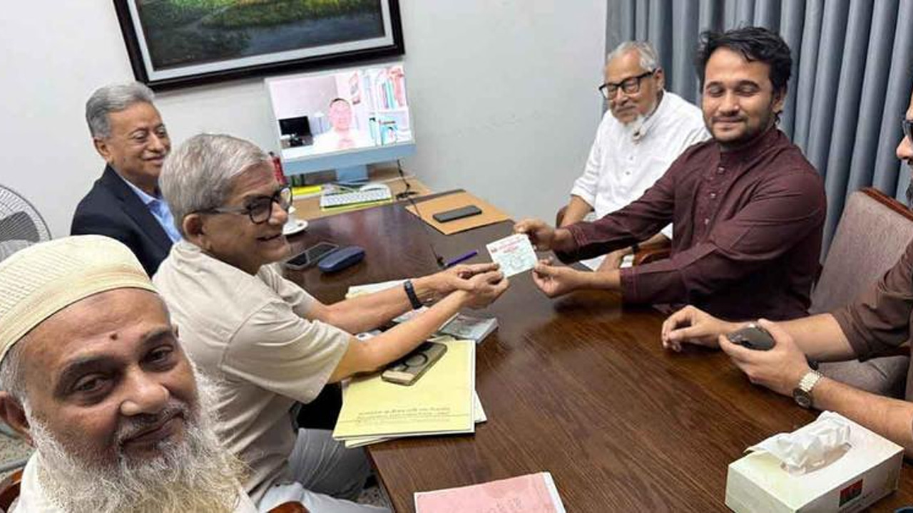 জুলাইয়ের প্রতিনিধিত্ব থাকা প্রয়োজন তাই রাজনীতিতে যুক্ত হচ্ছি : স্নিগ্ধ