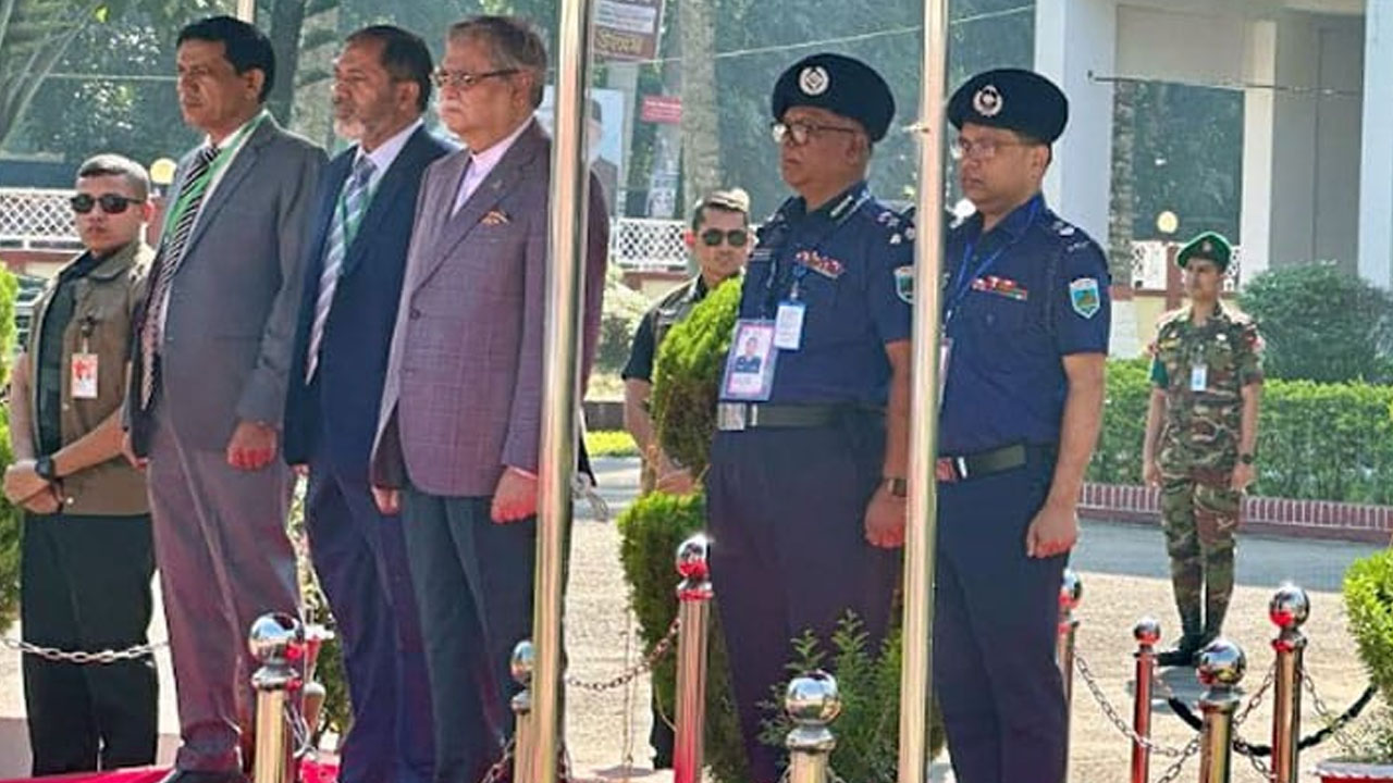 ২ দিনের সফরে পাবনা গেলেন রাষ্ট্রপতি