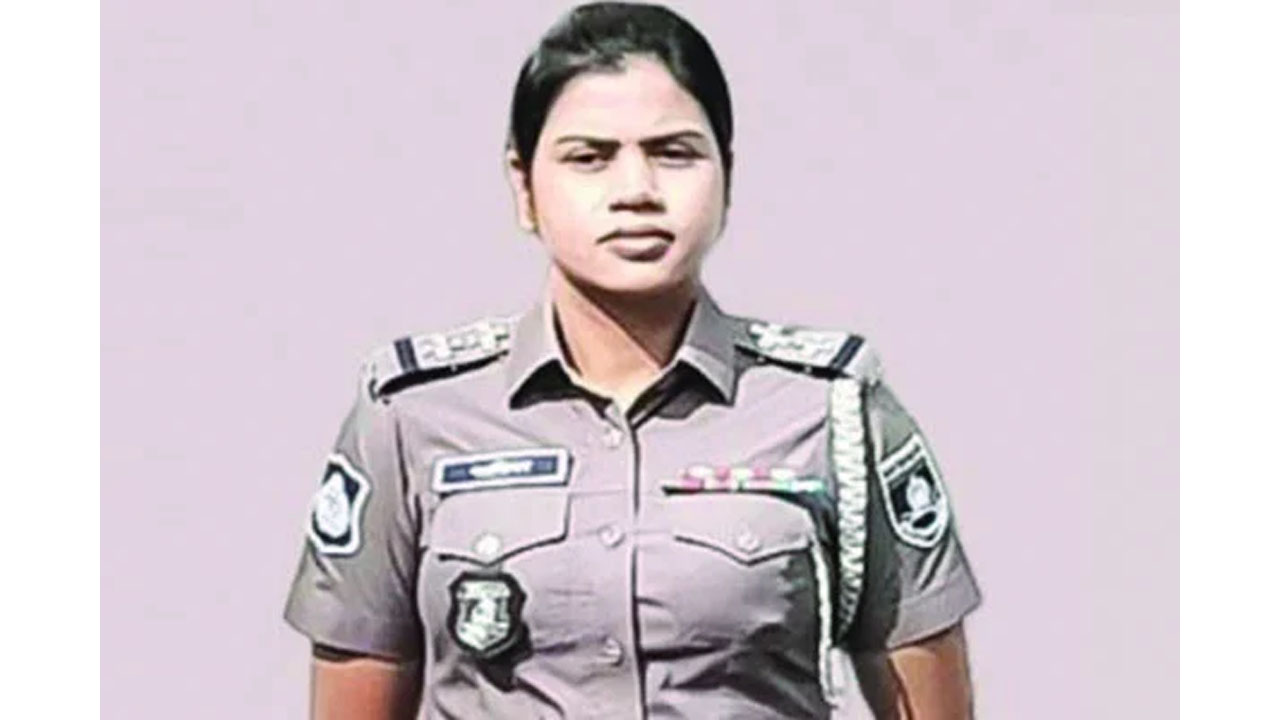 চলতি মাসেই নতুন পোশাক পাবে পুলিশ