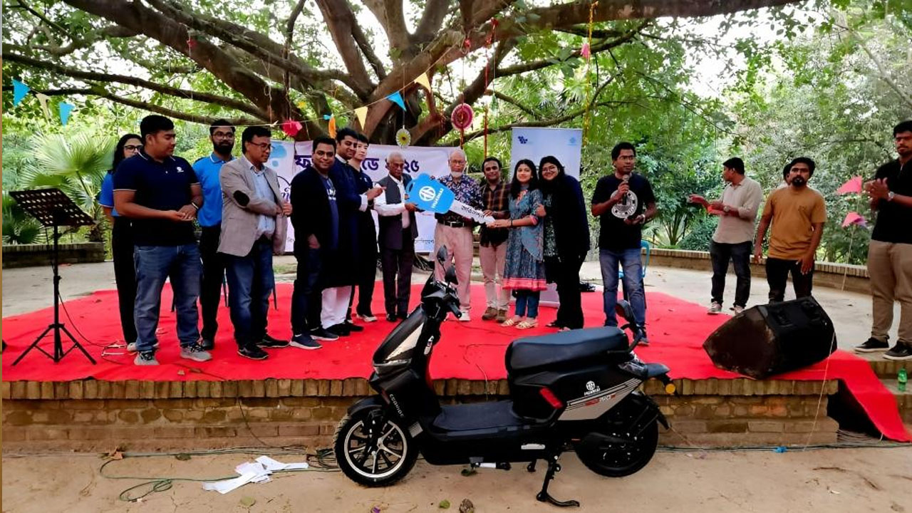 সাংবাদিকদের বিশেষ ছাড়ে ই-বাইক দিচ্ছে ন্যামস মোটরস
