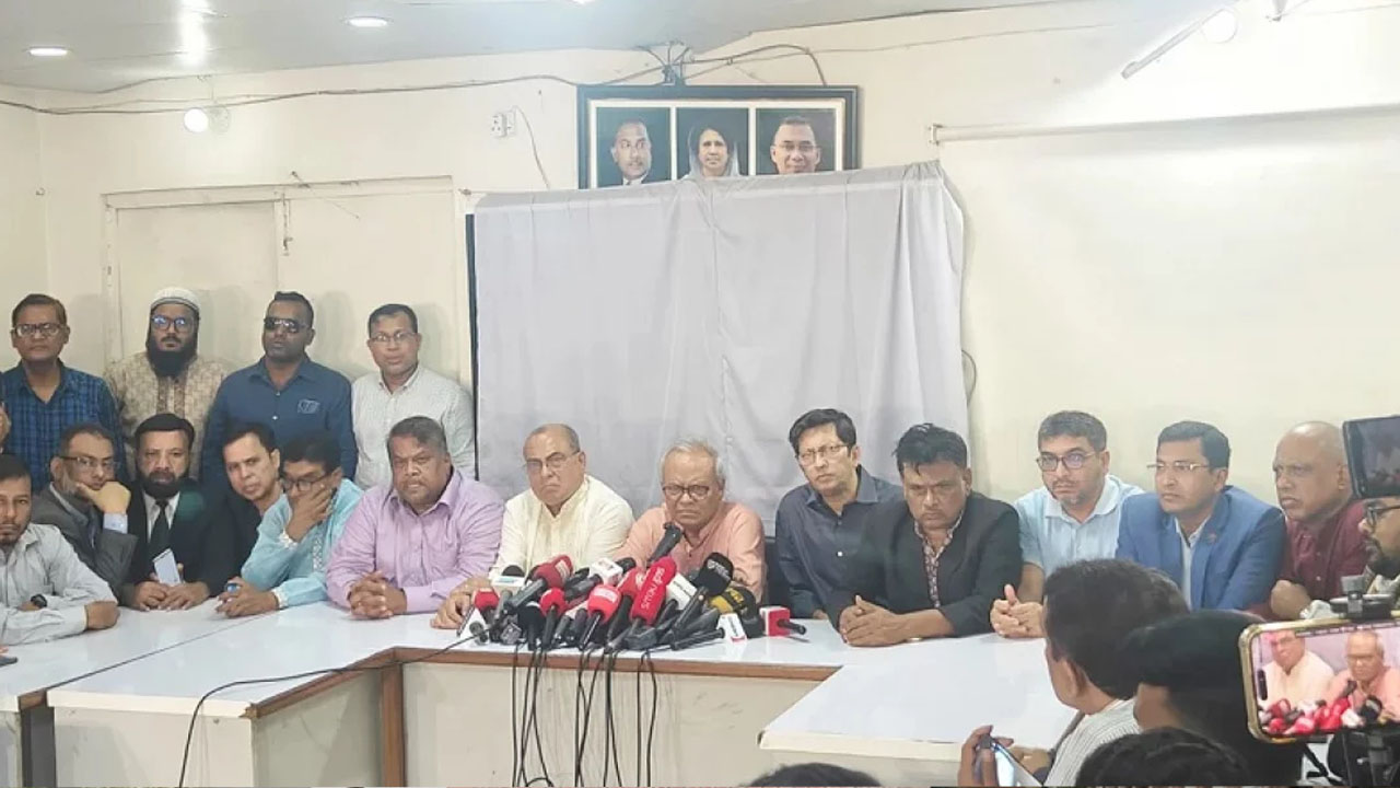 খালেদা জিয়ার শারীরিক অবস্থা অপরিবর্তিত: রিজভী