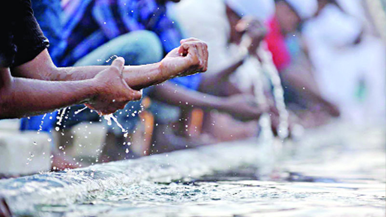 অজুর সময় যেসব কাজ করা মাকরুহ